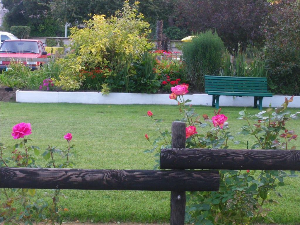 Bed and Breakfast A L'Abri Des Vents Saint-Jean-le-Thomas Exterior foto